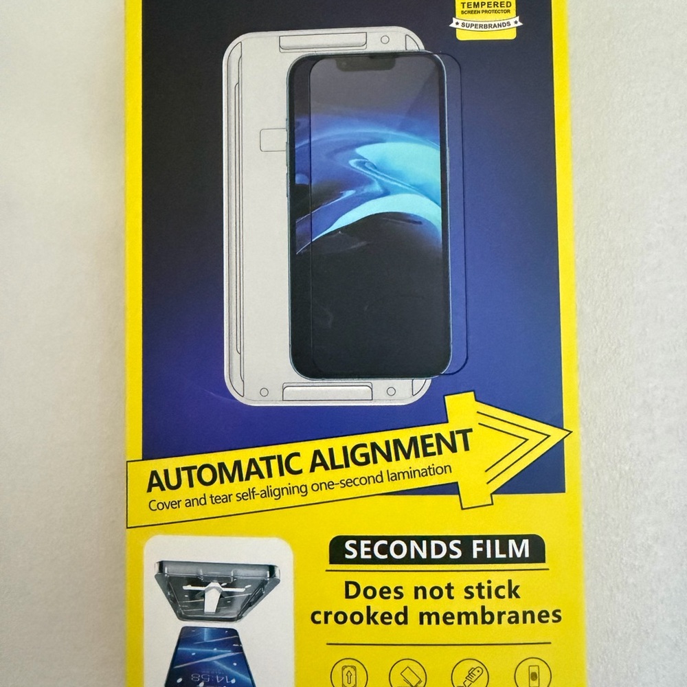 HD Tempered Glass Screen Protector - Picture 2 of 3